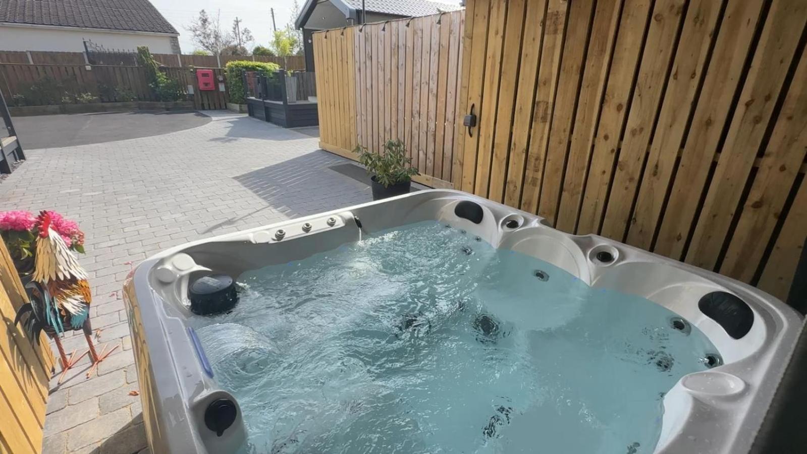 The Pods At Haulfryn Caravan Park Whitford ภายนอก รูปภาพ